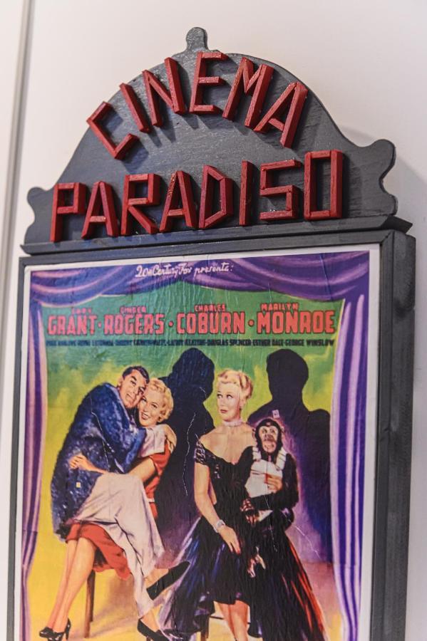 Apartahotel Cineapollo - Ogni Un Film!